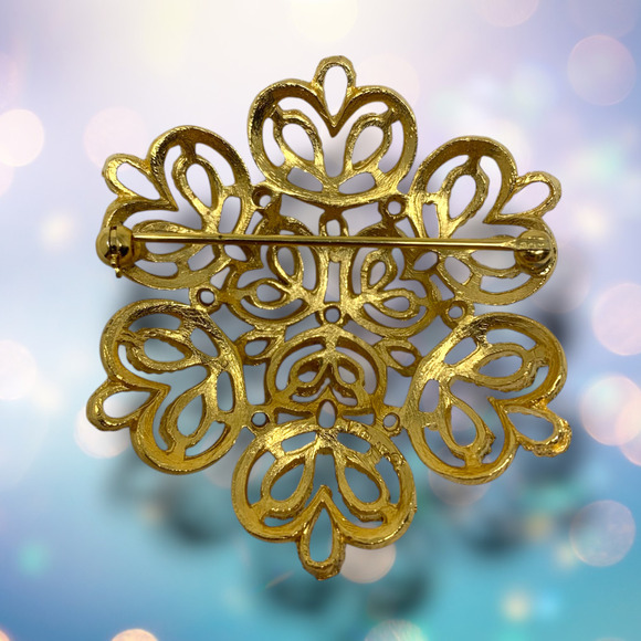 Vintage 1970's Crown Trifari Gold Tone Brooch Filigree Openwork Modernist Swirls - Picture 2 of 4